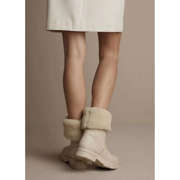 NEW SUMMUM teddy boots in ivory - Picture 3 of 3